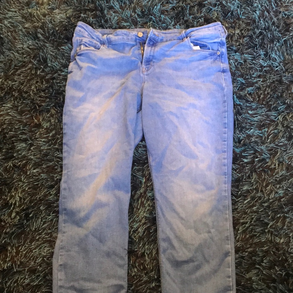 Old Navy Blue Jeans! 🌎💙